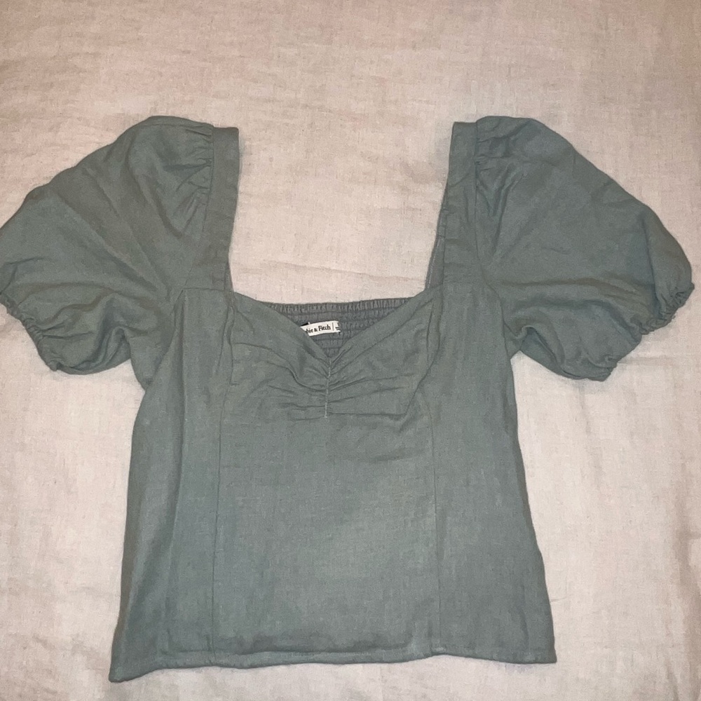 Abercrombie top